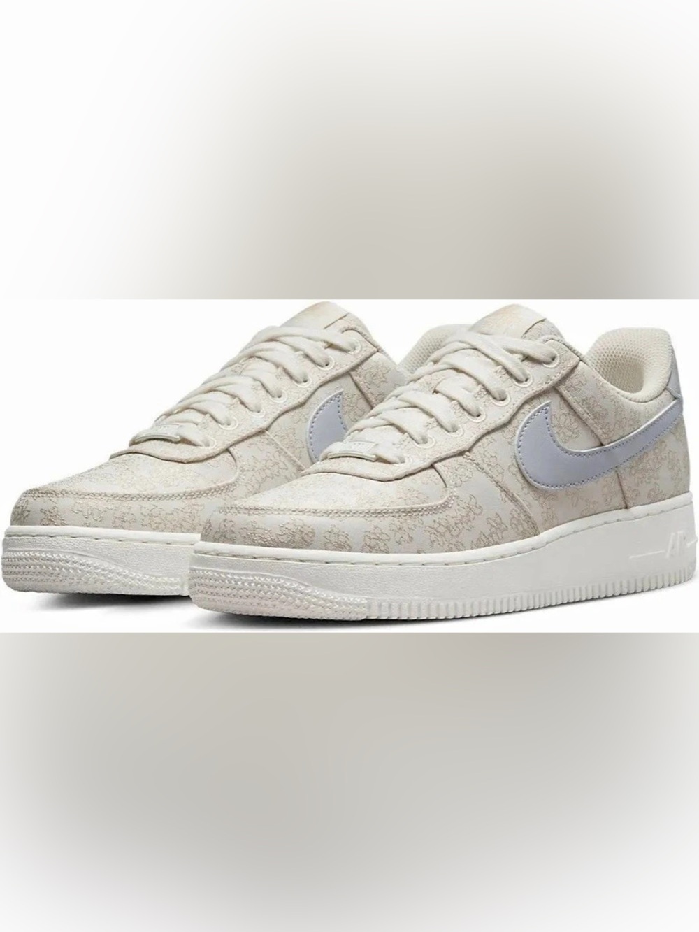 Nike Air Force 1 Low '07 SE Jacquard
Floral Embroidery (Women's)